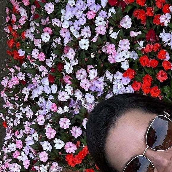 Michel Teló e Thais Fersoza compraram a mansão que pertencia a Bruna Marquezine no Rio de Janeiro