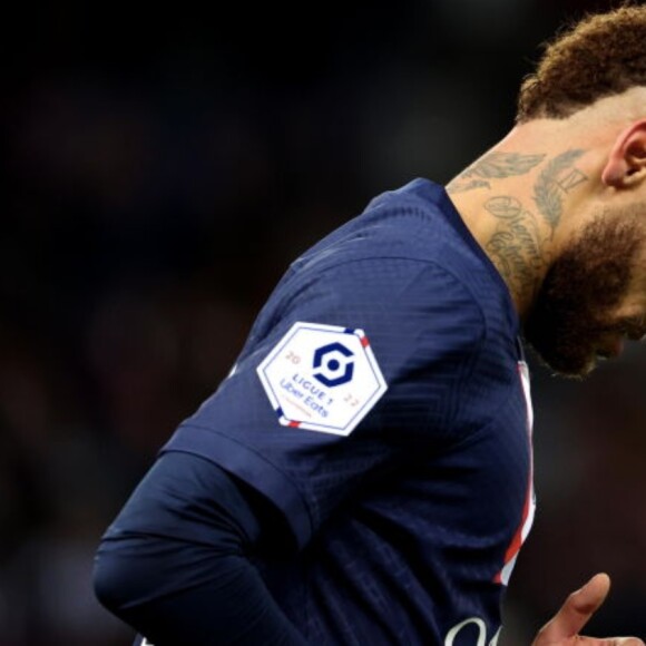 Neymar teve uma saída do PSG envolta em polêmicas