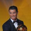 Cristiano Ronaldo foi eleito Melhor Jogador do Mundo pela terceira vez