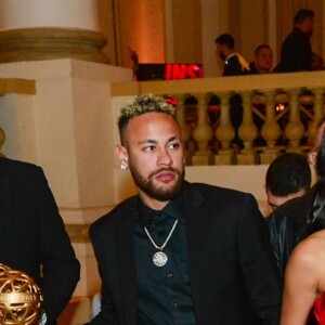 Neymar e Bruna Biancardi engataram namoro em 2021 e foram juntos a evento beneficente do instituto do jogador em 2023
