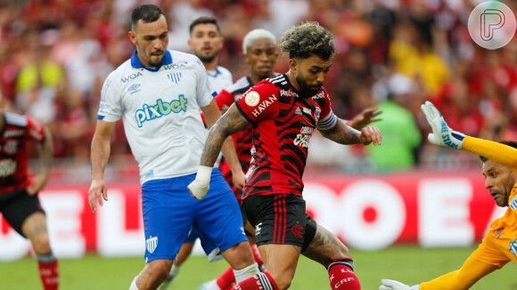 Flamengo x Palmeiras fazem 'jogo de 6 pontos' na quarta-feira 8 de novembro de 2023 pela 33ª rodada do Brasileirão 2023. Globo vai exibir partida às 21h30
