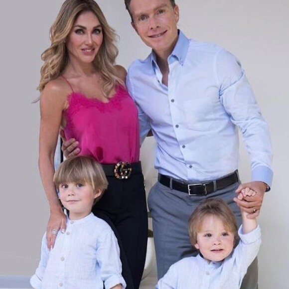Apesar das polêmicas na política, casamento entre Manuel Velasco e Anahí nunca enfrentou problemas