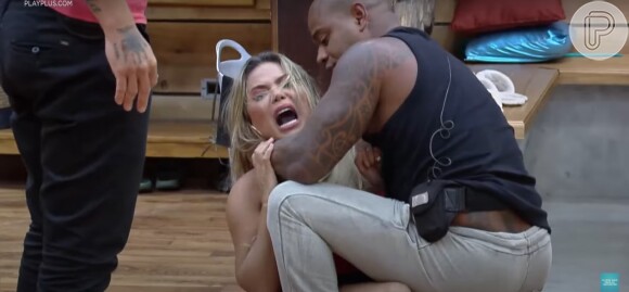 'A Fazenda 2023': Kally começou a chorar depois de ser chamada de "filha da put*"