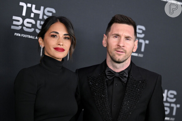 Messi e Antonella levantaram boatos de relacionamento após atitudes do casal