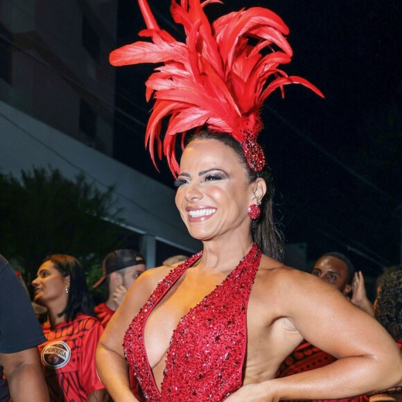 Salgueiro de Viviane Araújo tenta no carnaval 2024 o 10º título de sua história