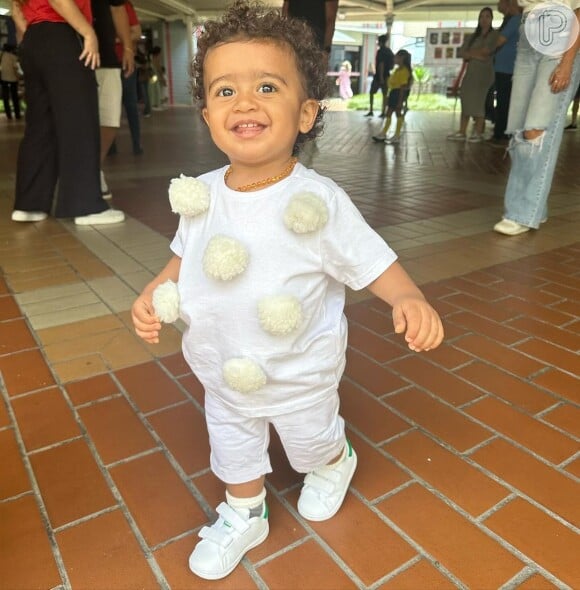 Filho de Viviane Araujo, Joaquim tem 1 ano e 2 meses