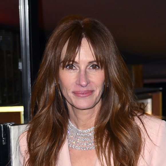 Julia Roberts se pronunciou publicamente a respeito da morte do ex-namorado, o ator Matthew Perry