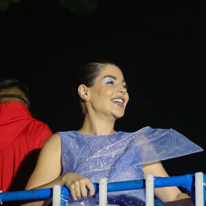 Farofa da Gkay 2023: a anfitriã durante a chegada ao evento