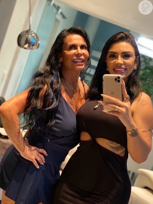 Jenny Miranda ganhou fama após ser reconhecida como filha adotiva de Gretchen só que relação entre as duas se rompeu e elas trocam farpas públicas durante todo ano de 2023