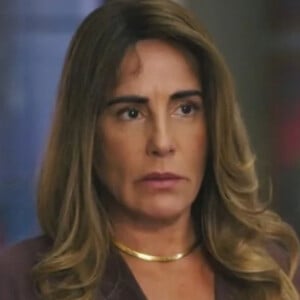 Na novela 'Terra e Paixão', Irene (Gloria Pires) pode ser presa a qualquer hora por deixar vestígios em crime. Saiba o que é!