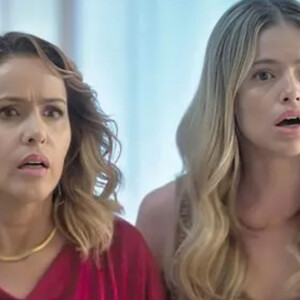 Em 'Terra e Paixão', Graça (Agatha Moreira) e Gladys (Leona Cavalli) terão uma conversa franca sobre sexo, que levará à revelação. Confira!