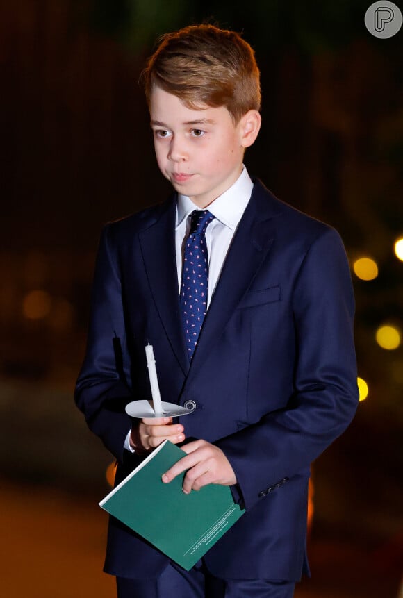 Príncipe George, filho mais velho de Kate Middleton e Príncipe William, tem 10 anos