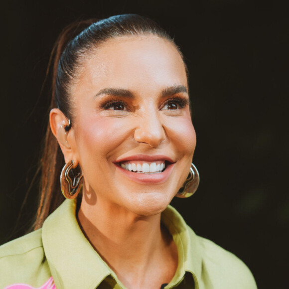 Ivete Sangalo decidiu brincar com Giovanna Ewbank em podcast