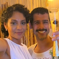 Aline da novela 'Terra e Paixão', Barbara Reis se casa com ator após três anos juntos em cerimônia intimista. Fotos!