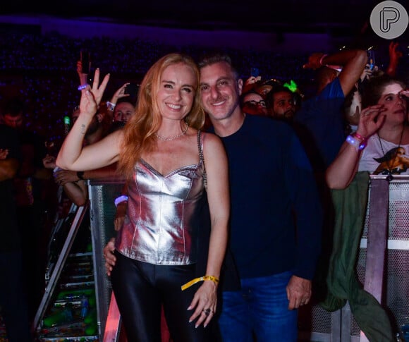 Angélica e Luciano Huck prestigiaram o show de Ivete Sangalo no Maracanã em 20 de dezembro de 2023