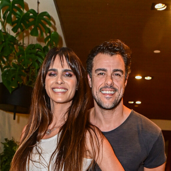 Mulher de Joaquim Lopes, Marcela Fogaça escolheu jeans para show de Ivete Sangalo