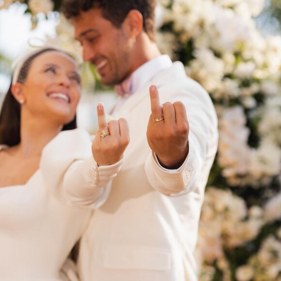 Larissa Manoela e André Luiz Frambach farão novo casamento com amigos
