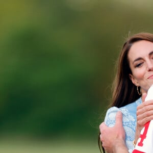 Príncipe William e Kate Middleton só se encontram na hora do almoço, por volta das 11h da manhã