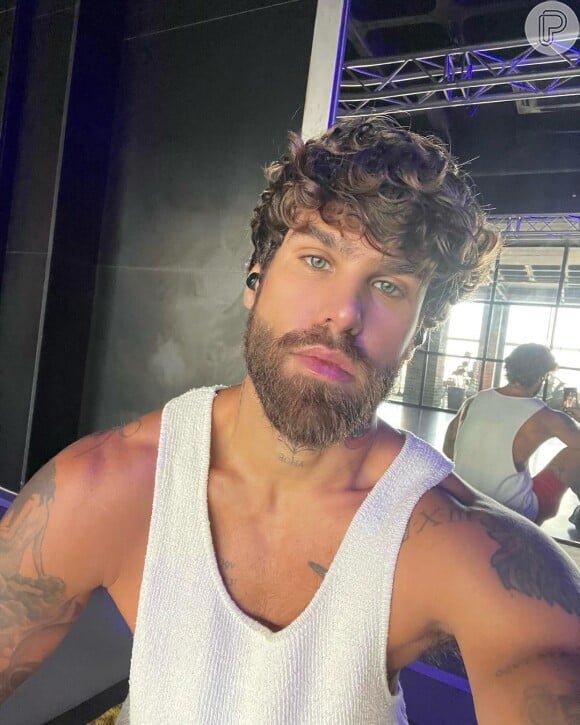 O modelo Rodrigo Malafaia estará no elenco do camarote do BBB 24