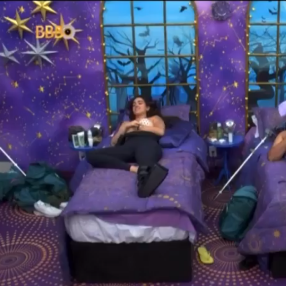 'BBB 24': Yasmin Brunet escuta nova 'piada' de Rodriguinho sobre sua compulsão alimentar