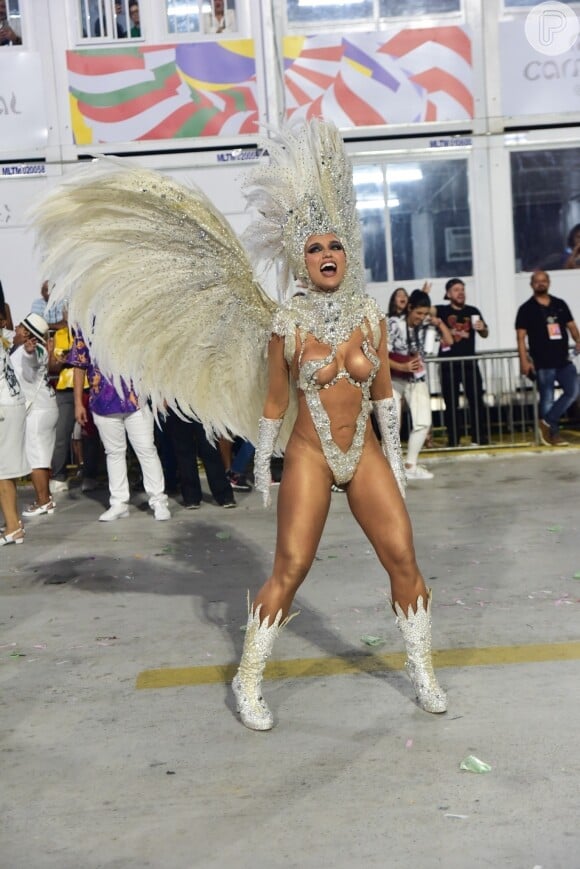 Carnaval 2024: Rafa Kalimann fez sua estreia como musa no desfile da Imperatriz em 12 de fevereiro de 2024