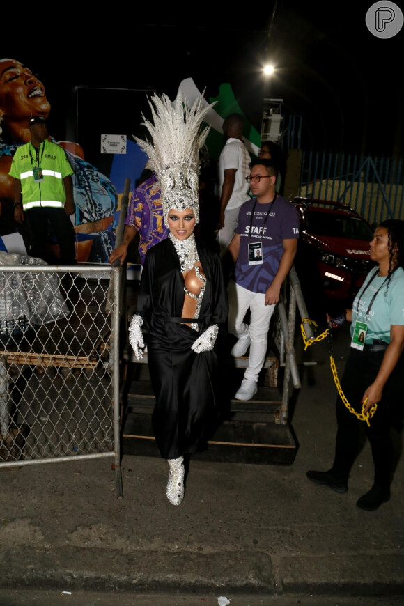 Carnaval 2024: Rafa Kalimann usou tapa-sexo no desfile da Imperatriz