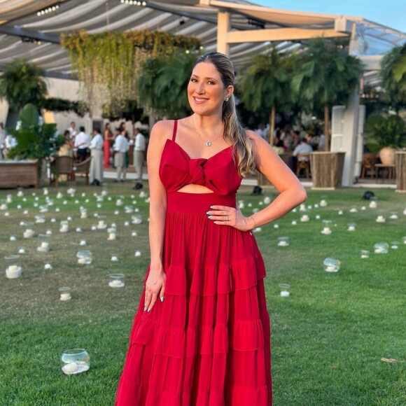 Dani Calabresa foi flagrada manifestado solidariedade à ex-esposa de Marcelo Adnet