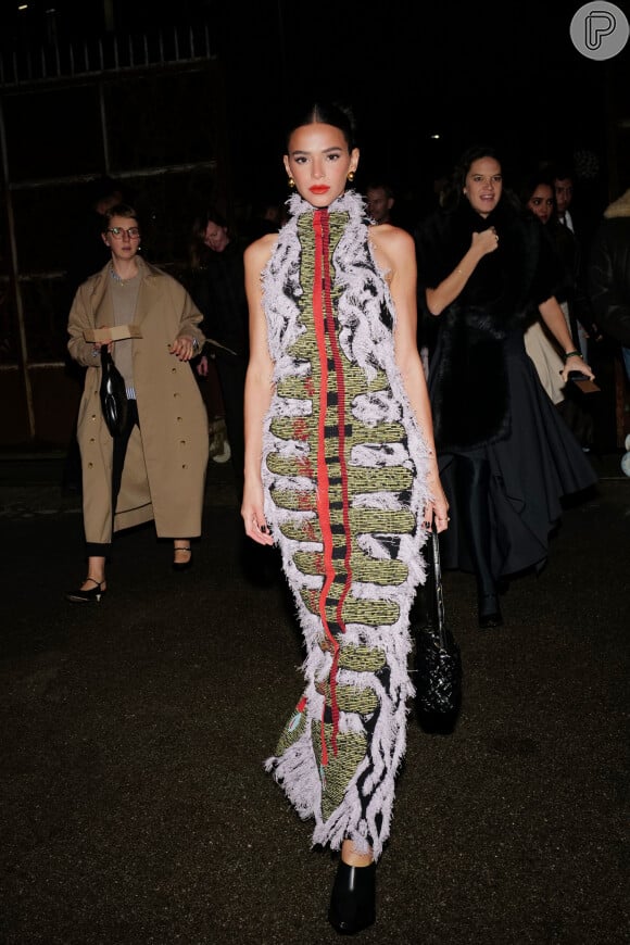Bruna Marquezine é um dos grandes destaques da Semana de Moda de Milão, que acontece na Itália