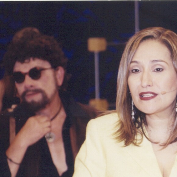 'Falando Fracamente' voltou ao ar em 2002 com Sonia Abrão