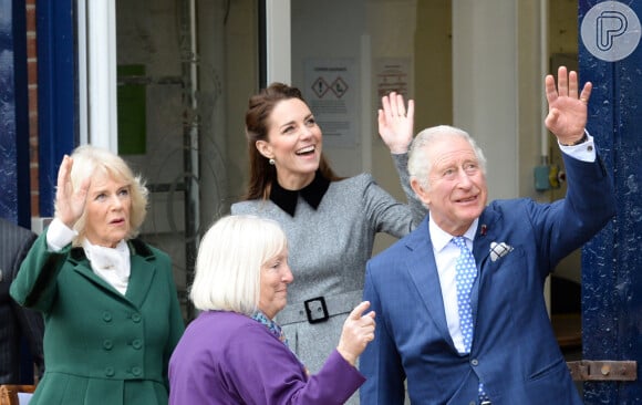 Kate Middleton e Rei Charles III optaram por não revelar o tipo de câncer ao público
