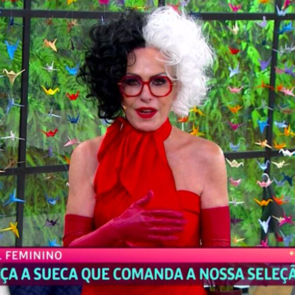 Ana Maria Braga já até se fantasiou de Cruella de Vil para apresentar o 'Mais Você'