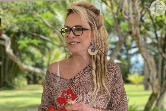 Ana Maria Braga de dreads: apresentadora ousou ao surgir toda montada na TV Globo e causou muito com esse cabelo na web