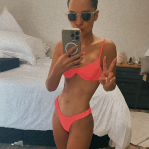 Maiara chocou muita gente ao surgir de biquíni nesta semana com um corpo sequinho