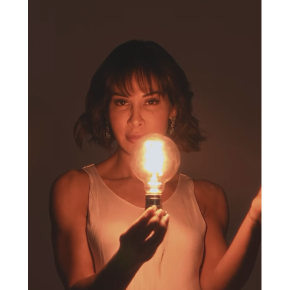 Nesta sexta-feira (05), Maíra Cardi finalmente reapareceu, mas gerou polêmica com seu novo visual