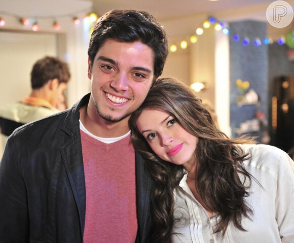Agatha Moreira e Rodrigo Simas se conhecem desde 2012, quando interpretaram irmãos em 'Malhação'