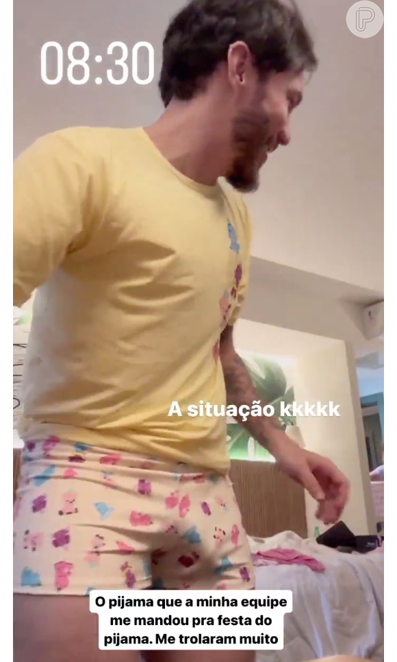 Eliezer compartilhou, nos stories do Instagram, o pijama recebido por sua equipe para curtir a festa da filha