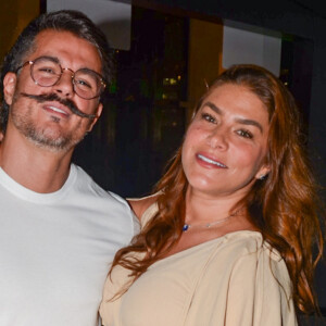 Priscila Fantin foi com o marido, Bruno Lopes, ao lançamento do filme 'Guerra Civil'