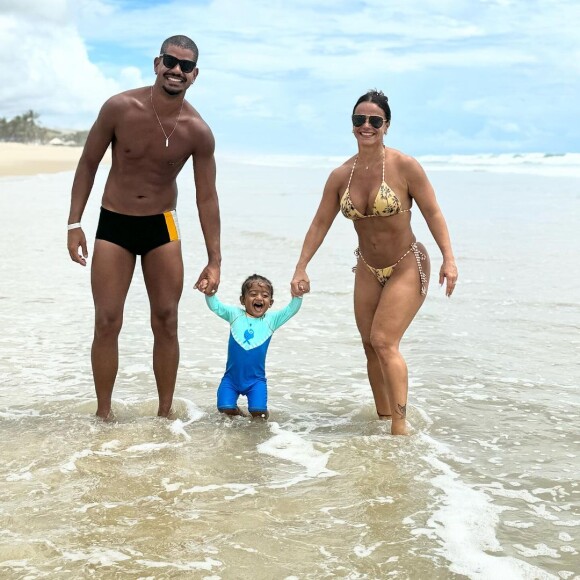 Viviane Araujo é casada com o empresário Guilherme Militão, com quem tem o filho Joaquim