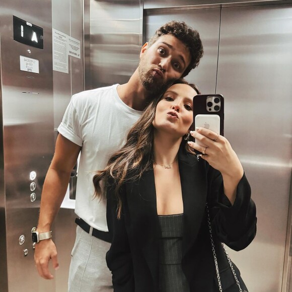 Larissa Manoela ganhou um comentário especial de ninguém menos que André Luiz Frambach, que a chamou de 'gostosa'