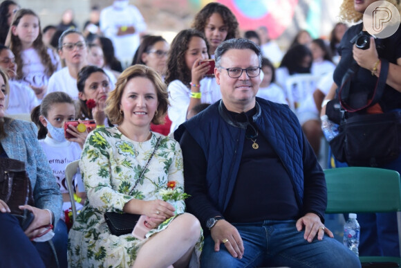 Larissa Manoela se afastou dos pais, Silvana e Gilberto, de forma polêmica após entrevista ao 'Fantástico', onde afirmou não ter dinheiro para uma espiga de milho