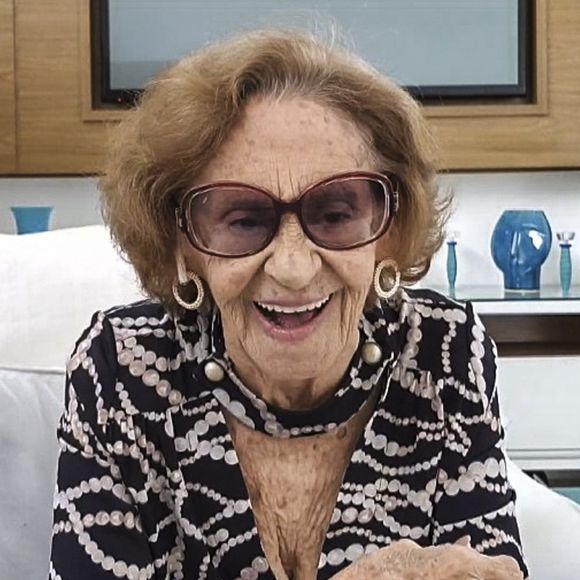 Laura Cardoso está na TV desde 1950 e atuou em várias novelas