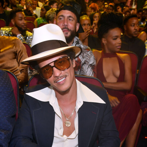 Bruno Mars está confirmado no Brasil em 2024