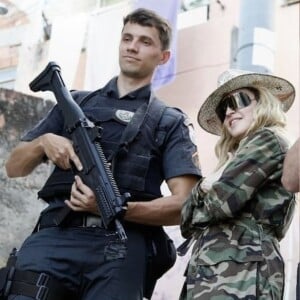 Como está Leonardo Fernandes, o policial militar que viralizou em foto com Madonna?