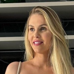 Bárbara Evans chama atenção em nova foto após emagrecimento