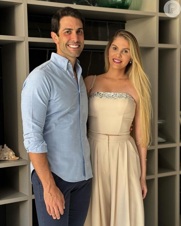 Bárbara Evans foi madrinha de casamento junto do marido Gustavo Theodoro no último final de semana