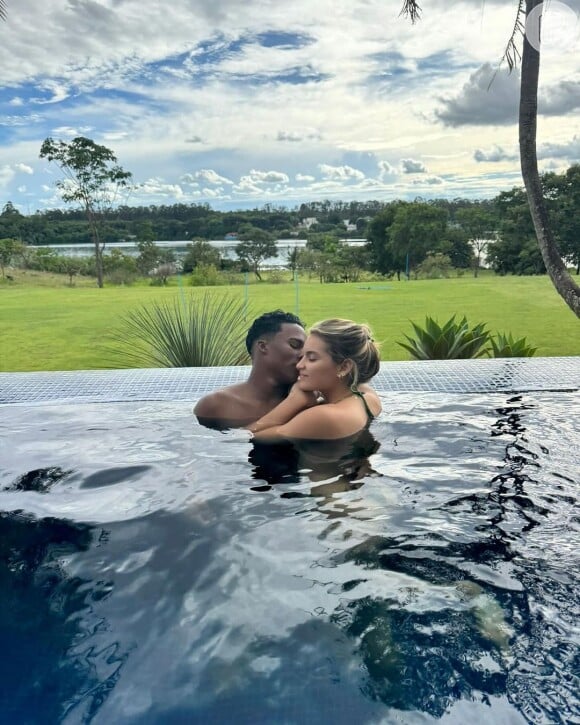 Endrick e Gabrielly estão juntos há um ano