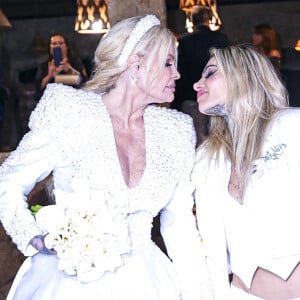 Casamento de Monique Evans e Cacá Werneck chamou atenção pelo valor: segundo informações do site Gshow, o evento custou R$ 800 mil