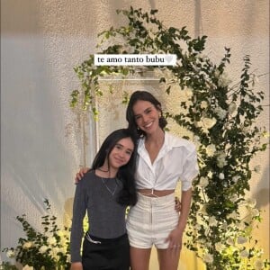 João Guilherme surpreende a sogra, mãe de Bruna Marquezine, em festa de aniversário. Veja foto!