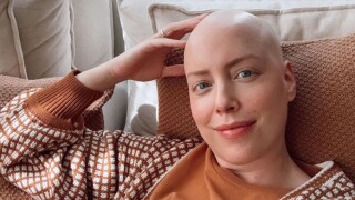 'Alguns cacheados, outros lisos': após transplante de medula, Fabiana Justus revela mudança na cor e curvatura do cabelo