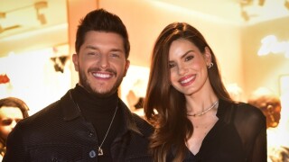 Antes de 'Casamento às Cegas' 4, Camila Queiroz faz post tão romântico para Klebber Toledo que vai te dar vontade de subir ao altar